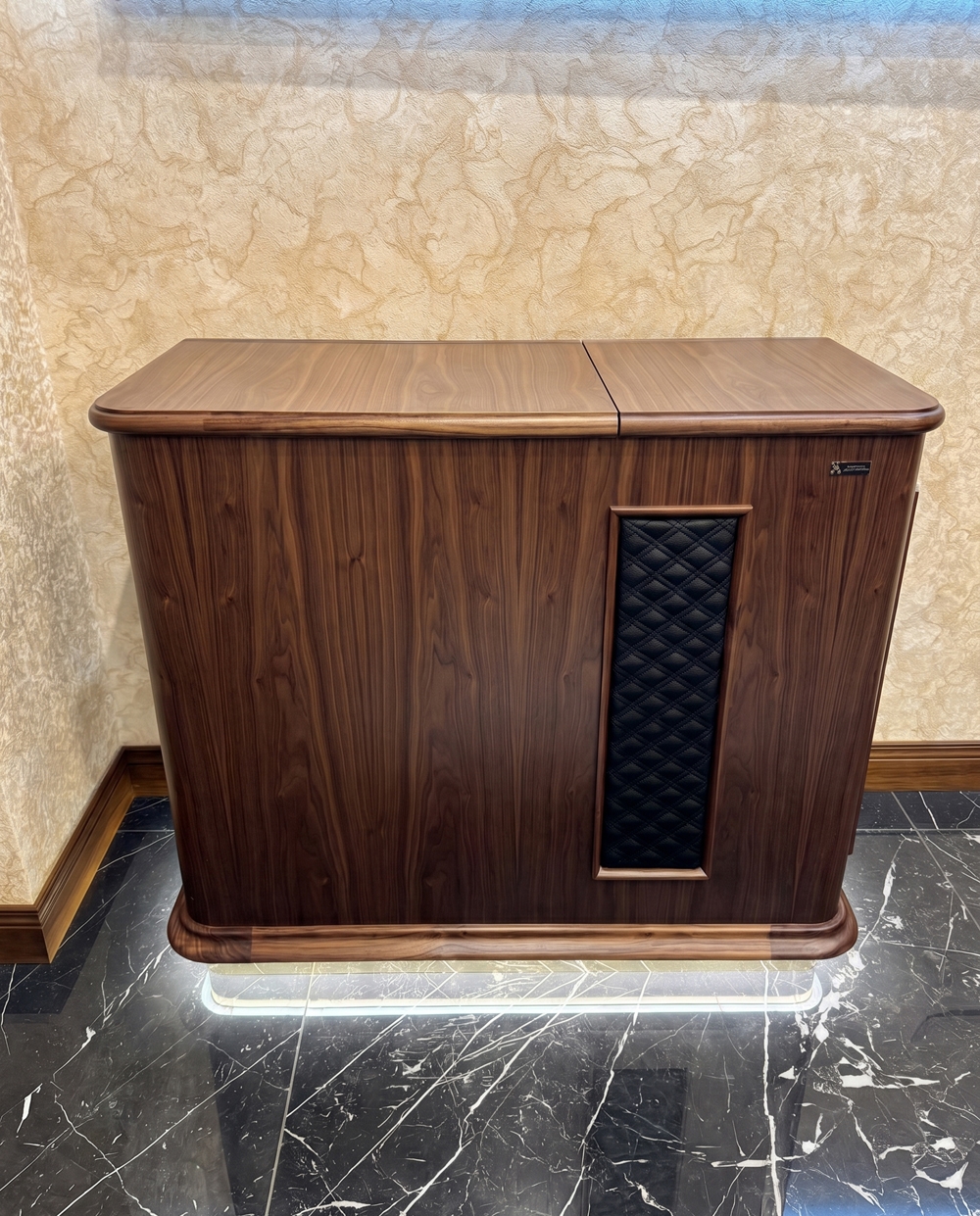Aureo Lounge – Mobile Bar Scenografico